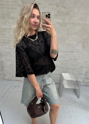Summer lace loose tee sort HAUTE L\'AMITIÈ